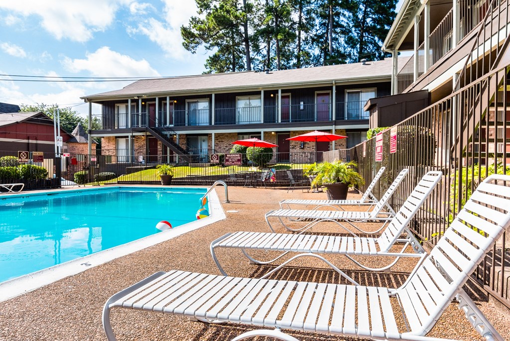 Pool View 5 at The Abbey in Longview TX