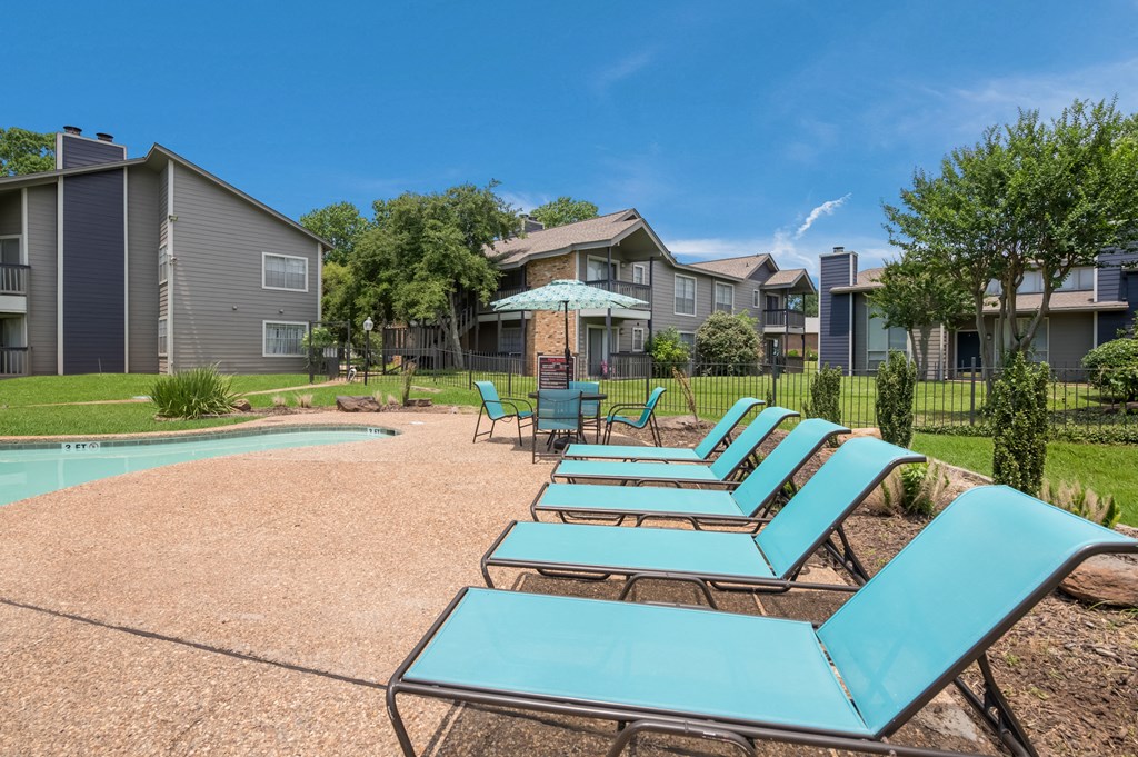 Pool 1 at Laurel Parc in Shreveport, LA