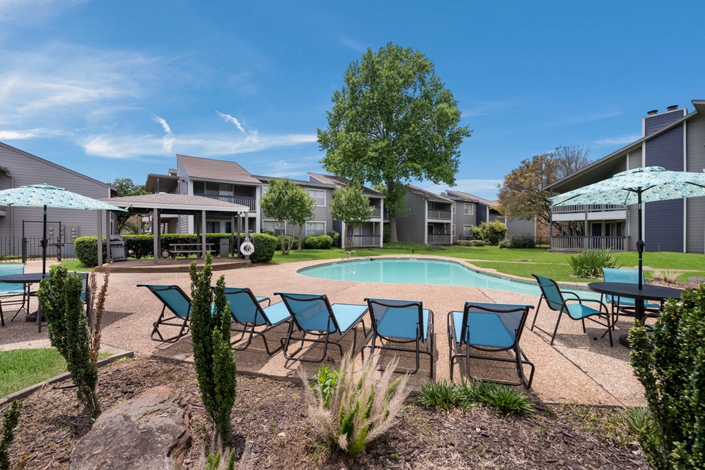 Pool 2 at Laurel Parc in Shreveport, LA