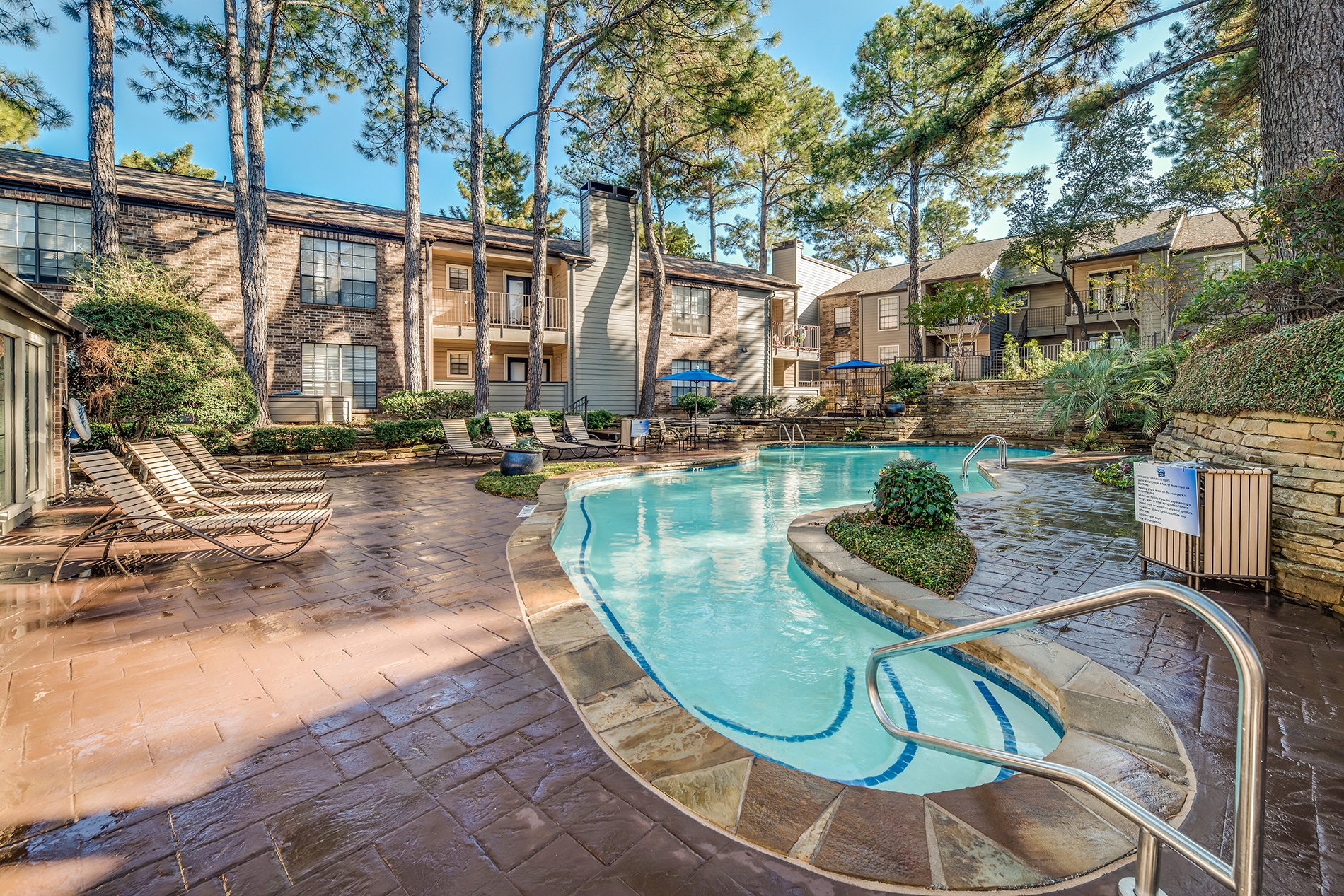 Ridgecrest Apartments