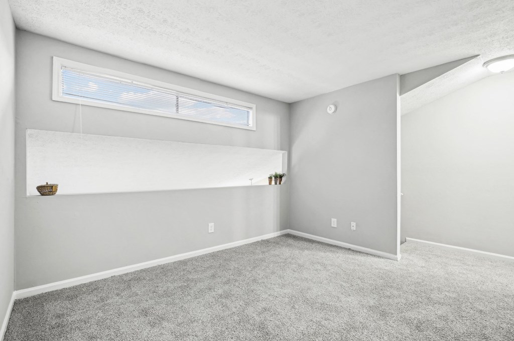 Versatile and airy loft room at Pine Village North in Smyrna, GA