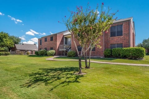 Apartment Exterior | Rustic Oaks | Wylie TX