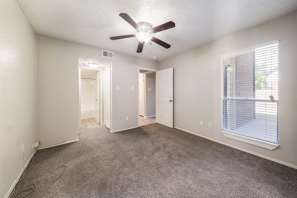 Bedroom| Rustic Oaks | Wylie TX