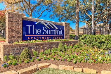 The Summit Apartments entrance at The Summit Apartments