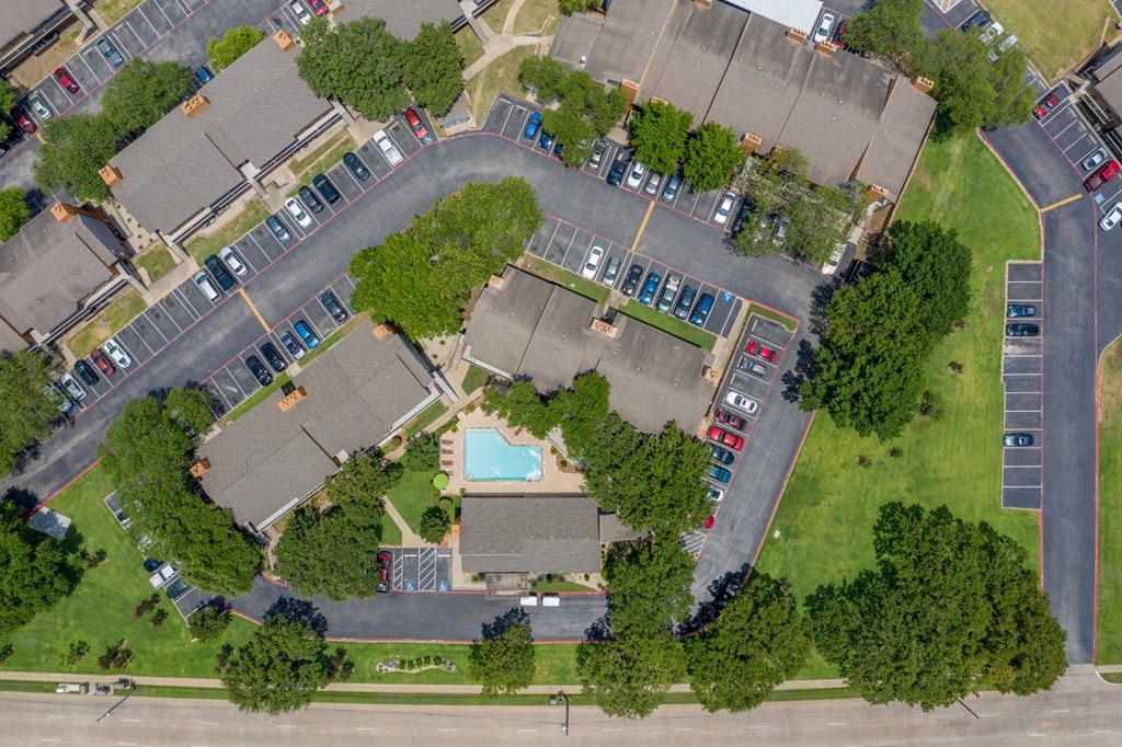 A bird's eye view of Vine Apartments in Arlington, TX