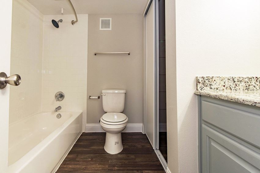 Vine Apartments, 711 Trinity Circle, Arlington, TX RentCafe