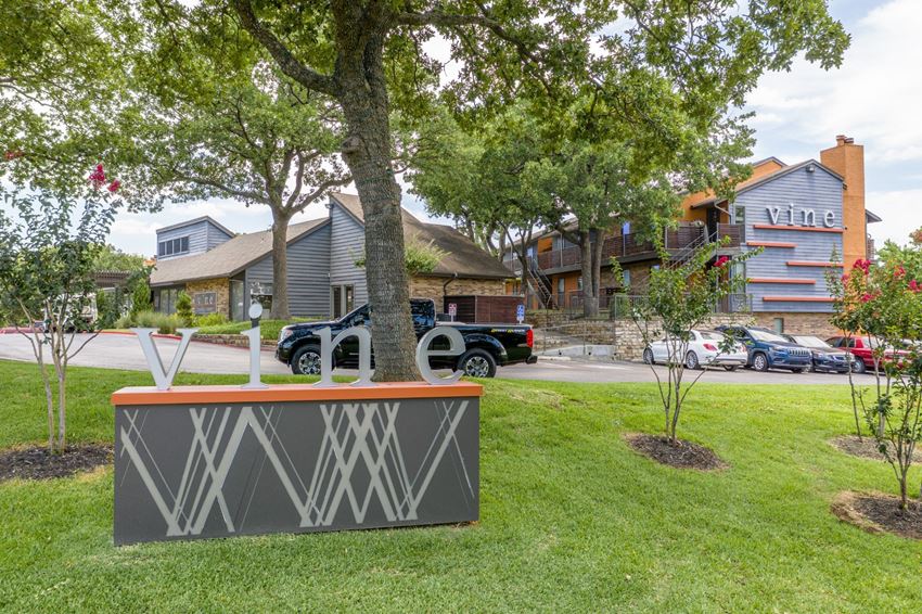 Vine Apartments, 711 Trinity Circle, Arlington, TX RentCafe