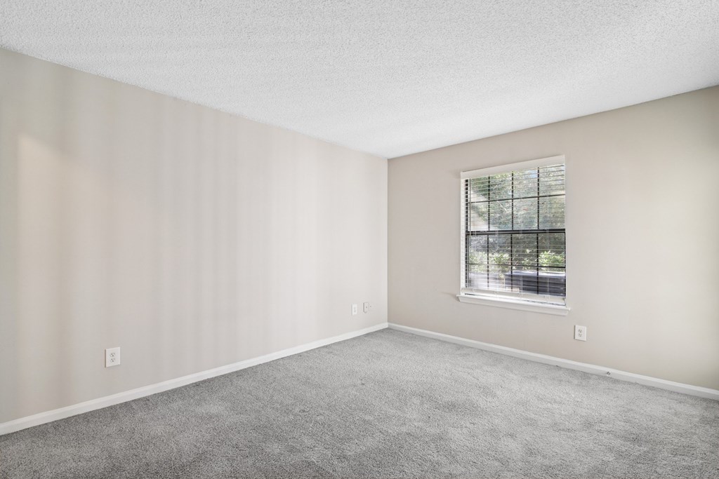 Woodmere Trace Apartmements in Duluth, GA Bedroom