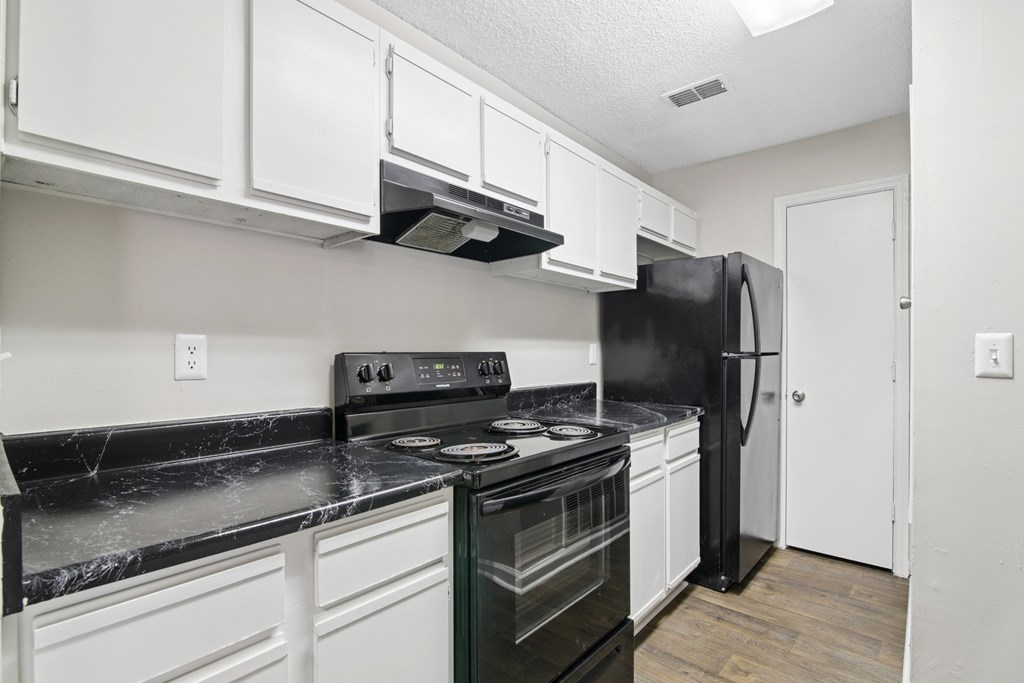 Woodmere Trace Apartmements in Duluth, GA Kitchen