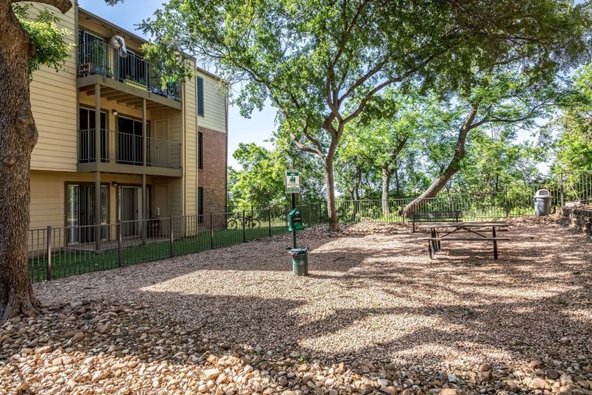 Westdale Pointe Apartments, 7117 Wood Hollow Dr., Austin, TX RentCafe