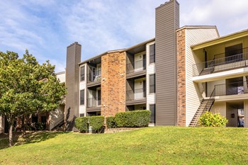 WalnutCreekCrossing-AustinTX-Apartment_Exterior_1 - Photo Gallery 19