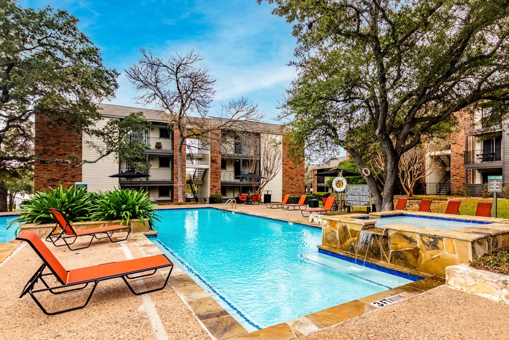 WalnutCreekCrossing-AustinTX-Pool_Area_1(1)