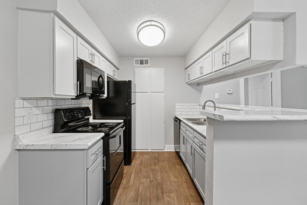 Westdale Hills Sawgrass in Hurst TX Kitchen