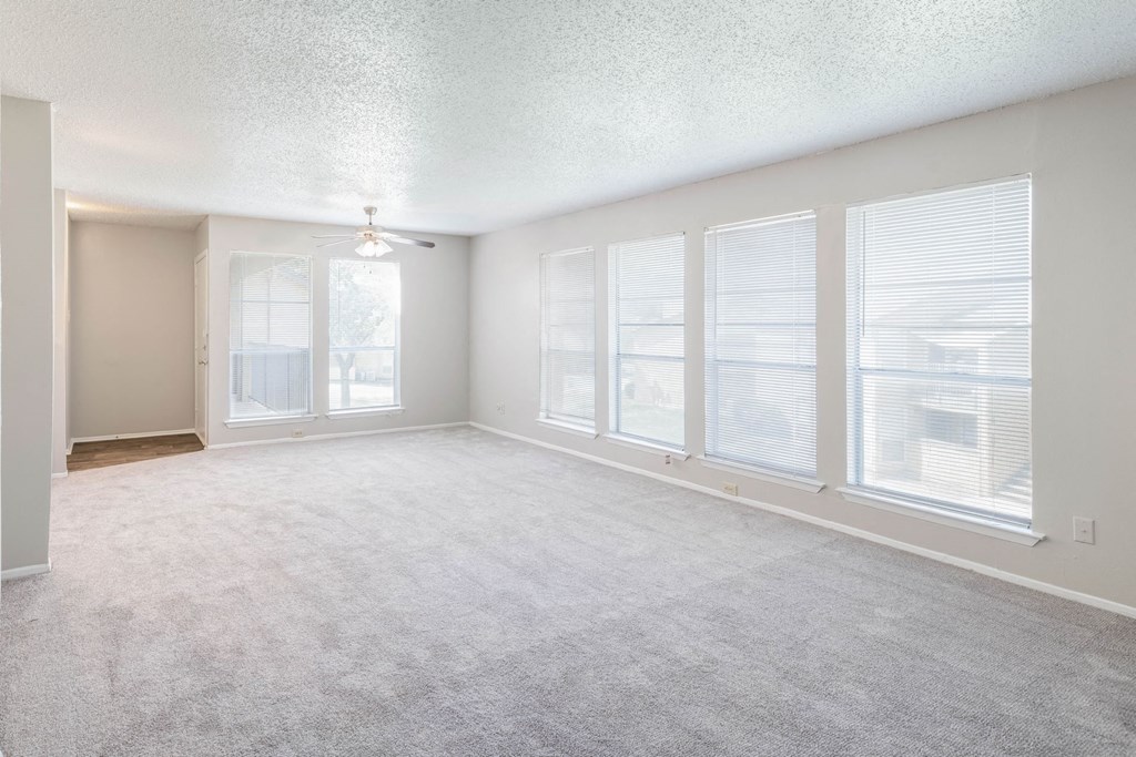 Sawgrass: Dining Area, at Westdale Hills, Texas