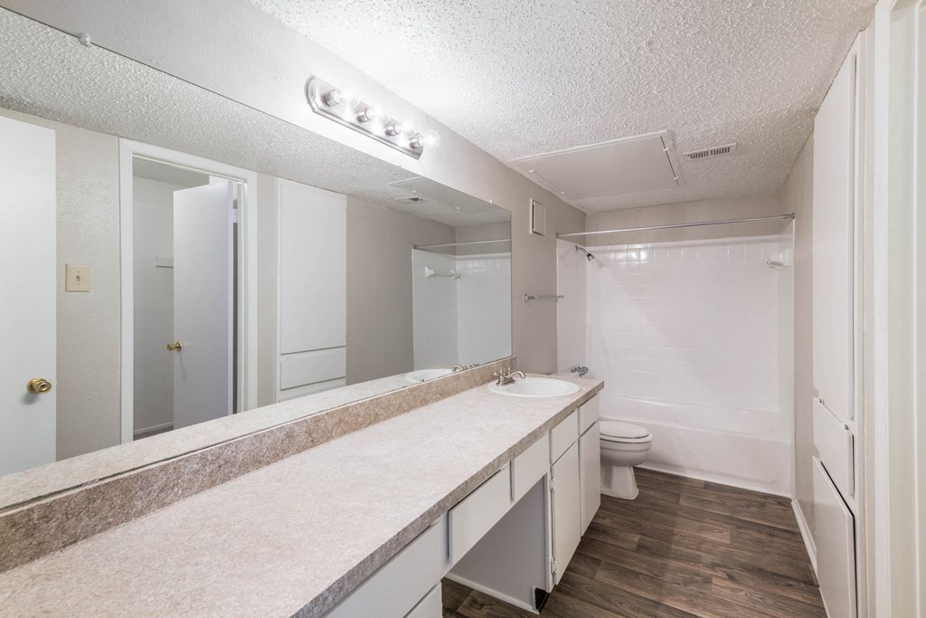 Sawgrass: Bathroom, at Westdale Hills, Euless