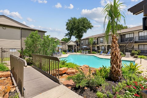 Pool at Willow Brook Crossing in Houston, TX