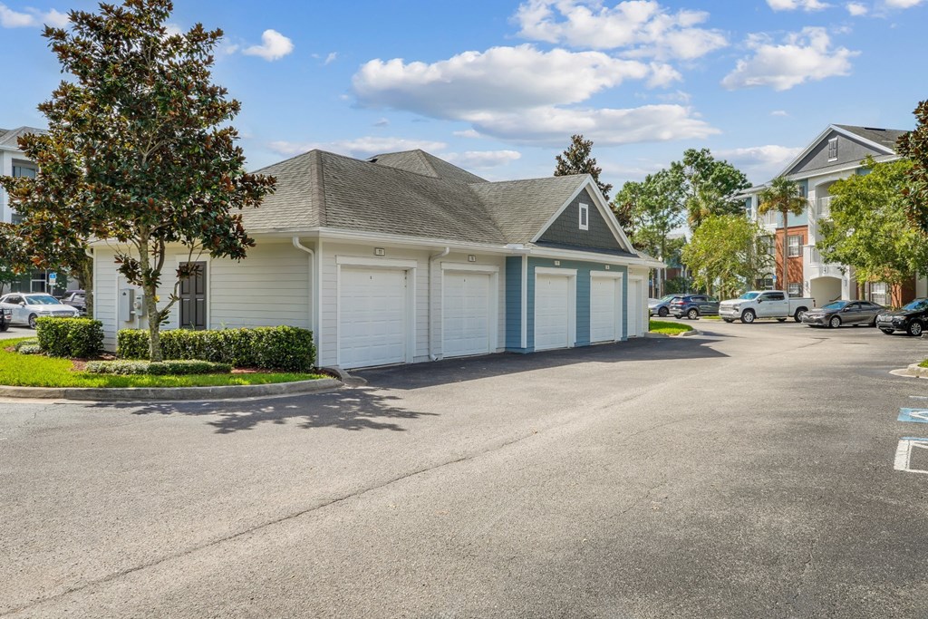 A parking garage at Wynnfield Lakes Apartments in Jacksonville, FL