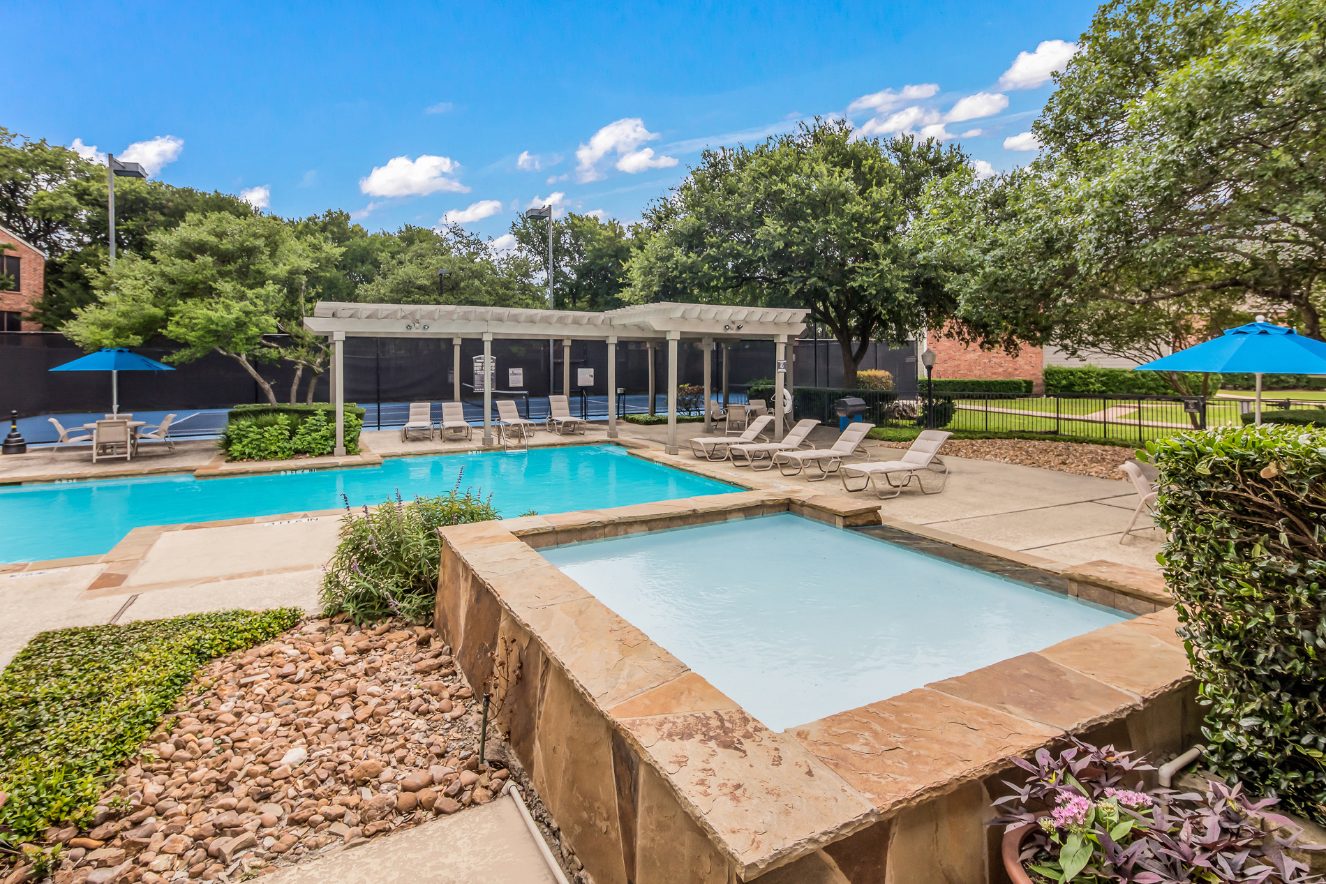 Wind River Crossing Apartments, 11411 Research Blvd