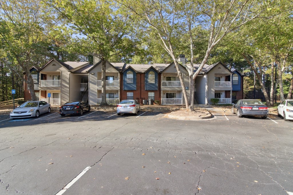 Woodmere Trace Apartments in Duluth, GA Apartment Exterior