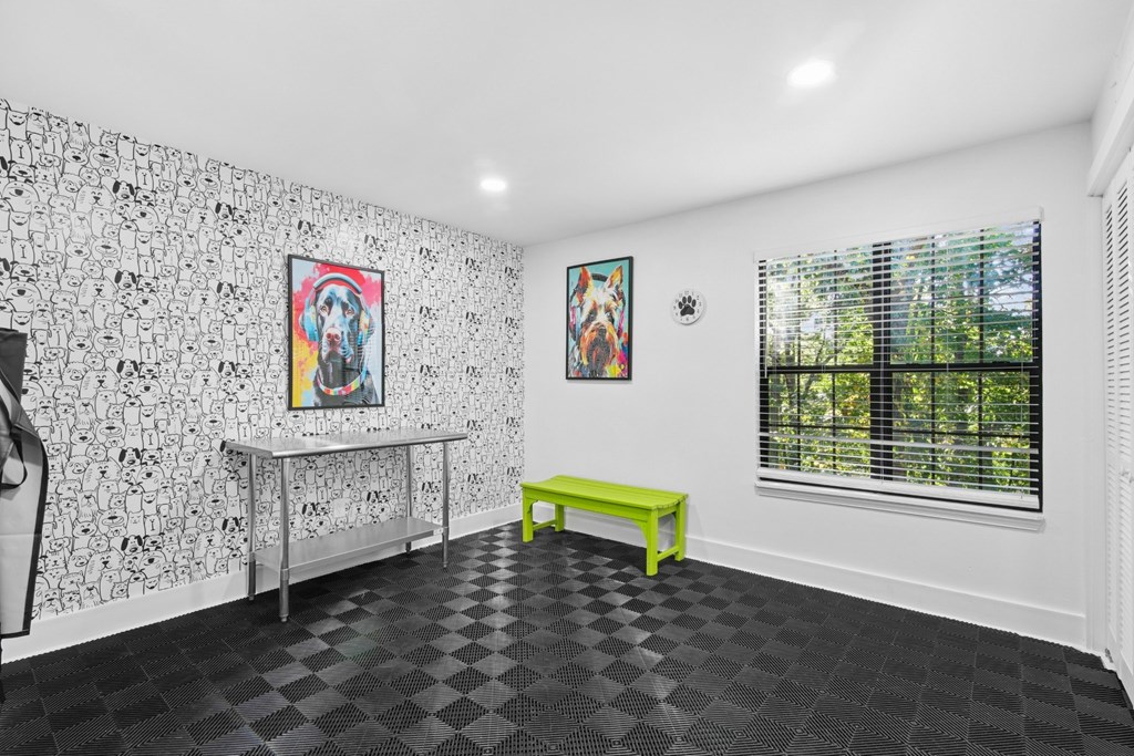 Woodmere Trace Apartments in Duluth, GA Pet Spa