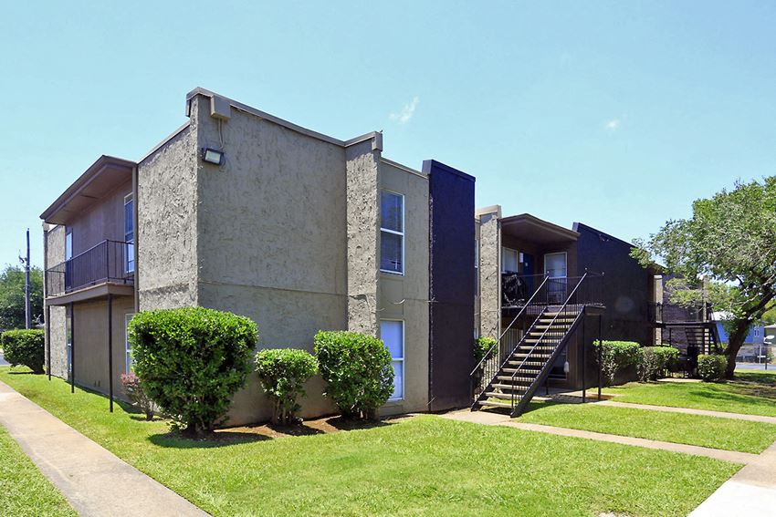 The Drake Apartments, 400 John Wesley Blvd., Bossier City, LA RentCafe