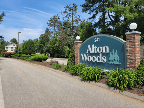 241 Loudon Road 1-2 Beds Apartment for Rent