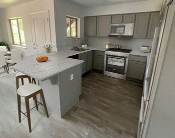 Kitchen with appliances - Photo Gallery 2