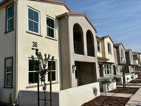 Portola Plaza Apartments, 3700 Loma Vista Parkway, Clovis, CA - RentCafe