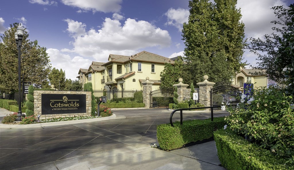 Cotswolds Apartments, 1242 E Champlain Dr, Fresno, CA RentCafe