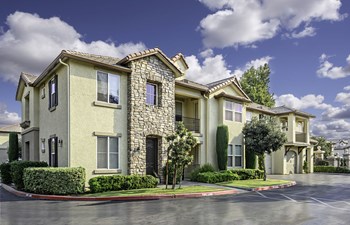 Apartment Building - Photo Gallery 5