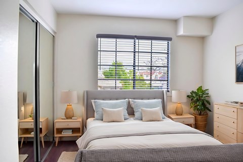 1010 Raleigh Street 2 Beds Apartment for Rent