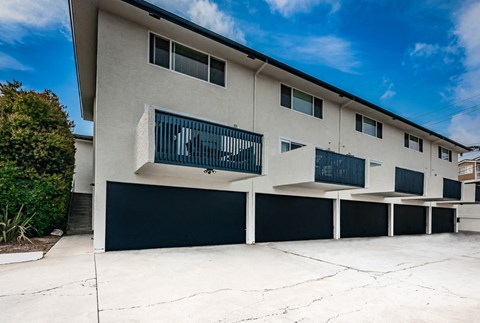 Exterior of 900 Prospect