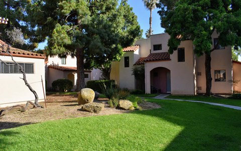 View of front courtyard at Casa Romana