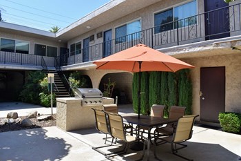 4650 Kester Studio-2 Beds Apartment for Rent - Photo Gallery 6