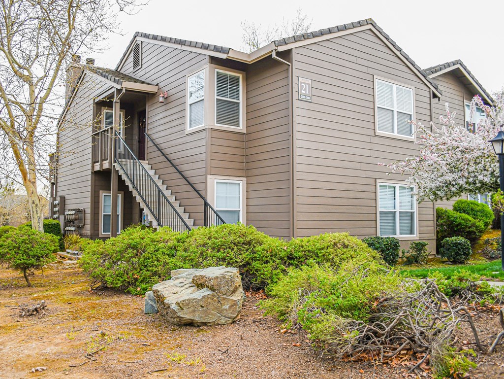 exterior view of a building at Lake Forest