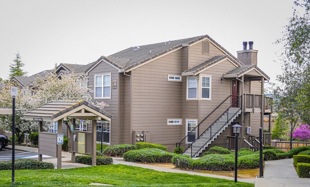 exterior view of a building at Lake Forest