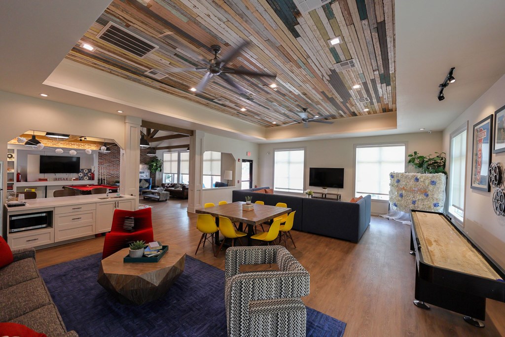 Modern Clubhouse With A Game Room at Midtown Sam Houston Apartments, Huntsville