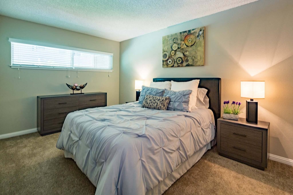 spacious bedrooms at the preserve at greatstone apartments in greatstone