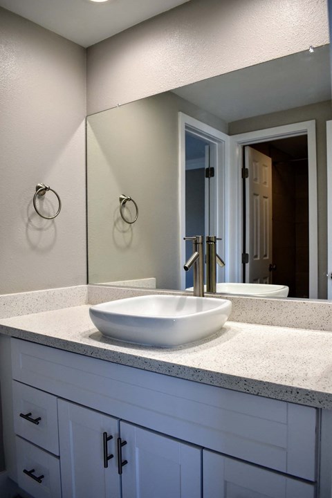 bathroom with bowl sink