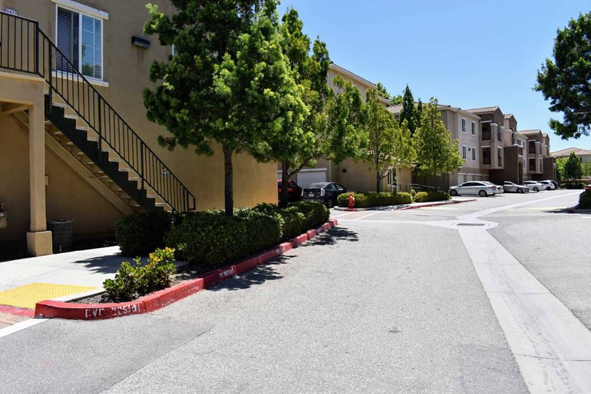 Street side view with building side and stairwell