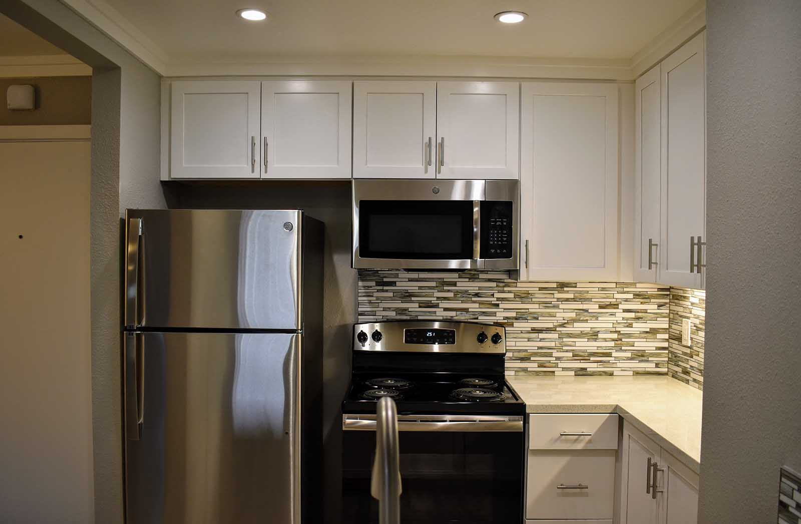 Americana Warner Center Apartments 6701 De Soto Avenue Canoga Park Ca Rentcafe