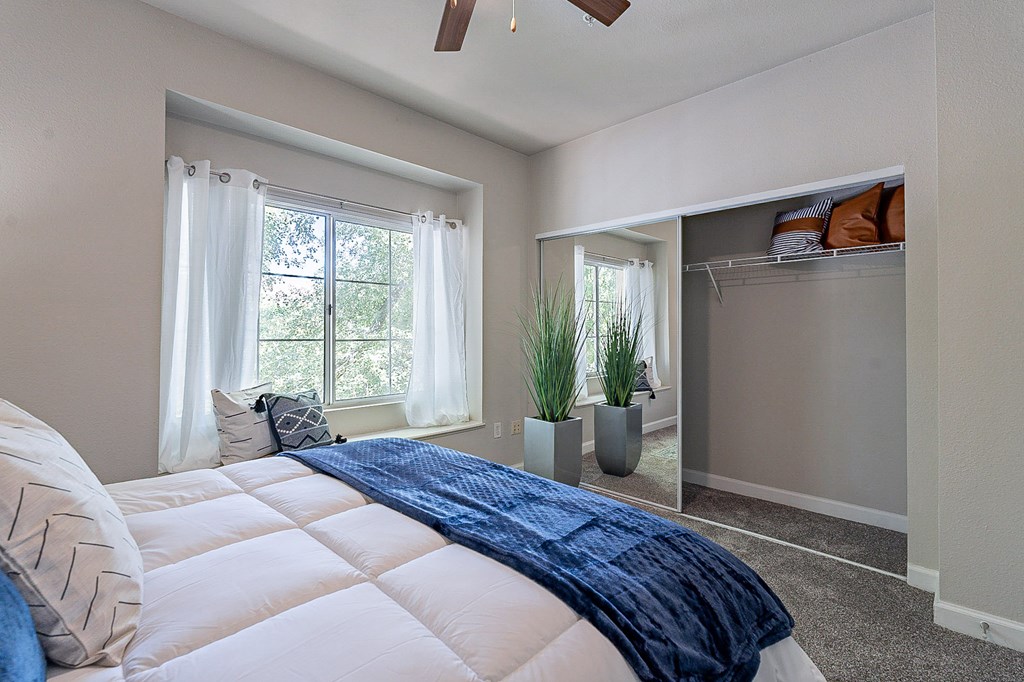 Bedroom With Closet at Palazzo Townhomes, Arizona, 85008
