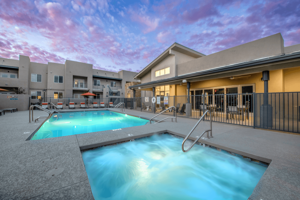 a swimming pool at Inspiration Apartments, Cottonwood