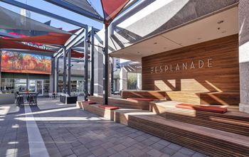 Biltmore Shopping, Dining & Entertainment Nearby