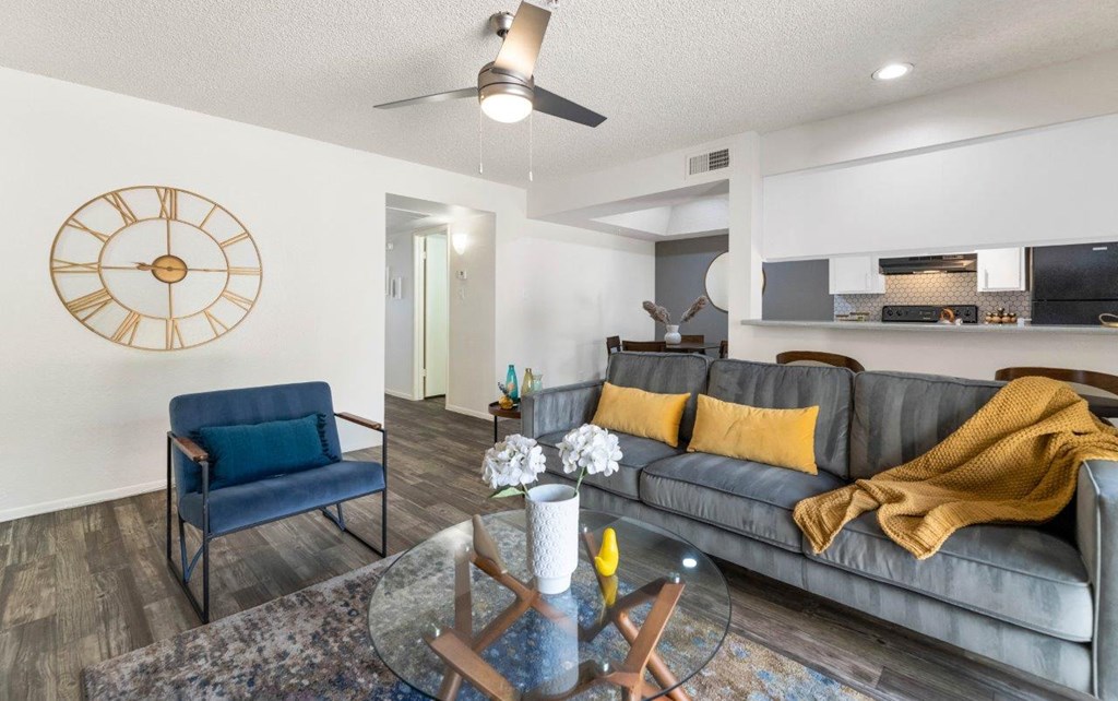 a living room with a couch and a table  at Glen Brae, Glendale