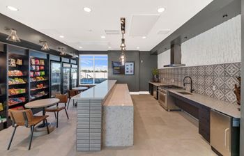 Resident Lounge Area at Glen 91, Glendale, AZ, 85305