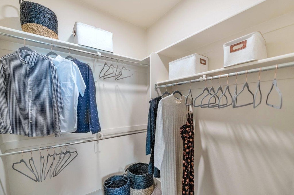 Closet at Zaterra Luxury Apartments, Chandler, AZ, 85286