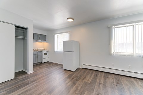 Unfurnished Living Area at Johnson Legacy Apartments, Milwaukee, 53223