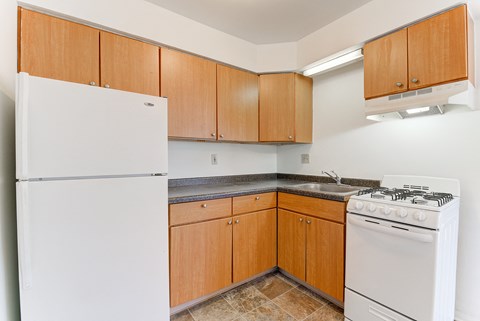Efficient Appliances In Kitchen at Johnson Legacy Apartments, Wisconsin, 53223