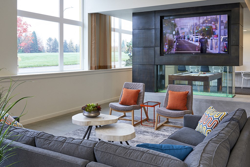 Oregon Apartment with Resident Lounge